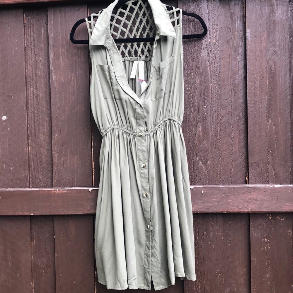 NWT Midnight Sky green dress
